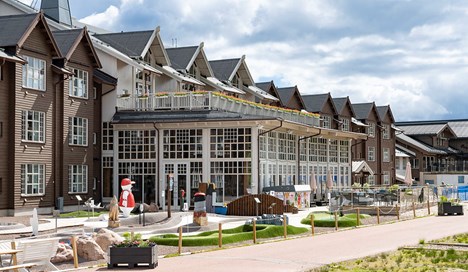 SkiStar Lodge Lindvallen sommar.jpg
